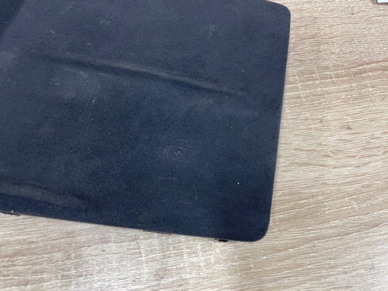 Модуль беспроводной зарядки телефона Omoda C5 2023