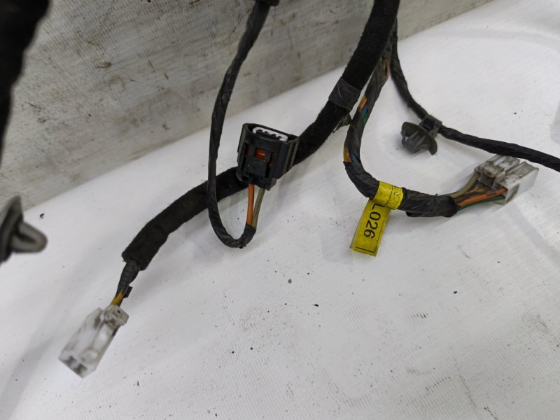 Проводка двери Kia Cerato 2010 TD