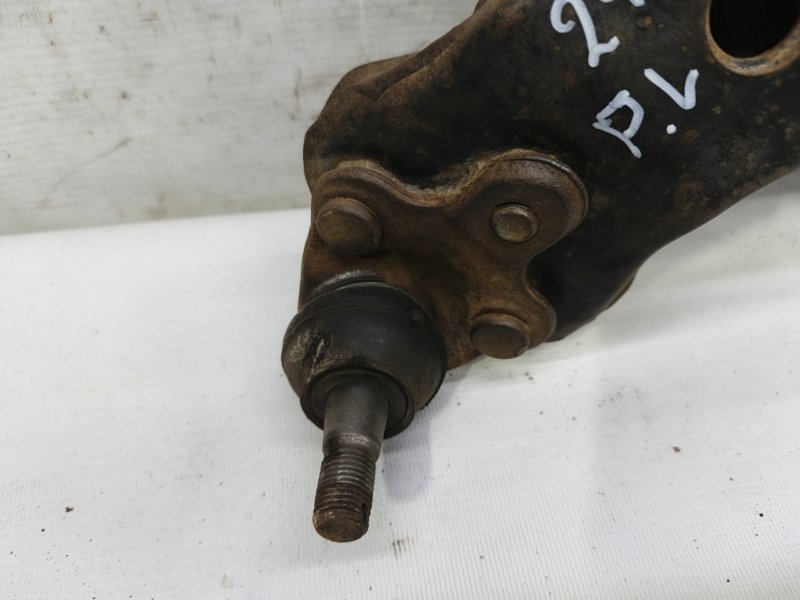 Рычаг TOYOTA Corolla Levin 1993