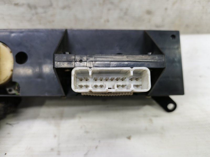 Блок управления климат-контролем TOYOTA Corolla Levin 1993