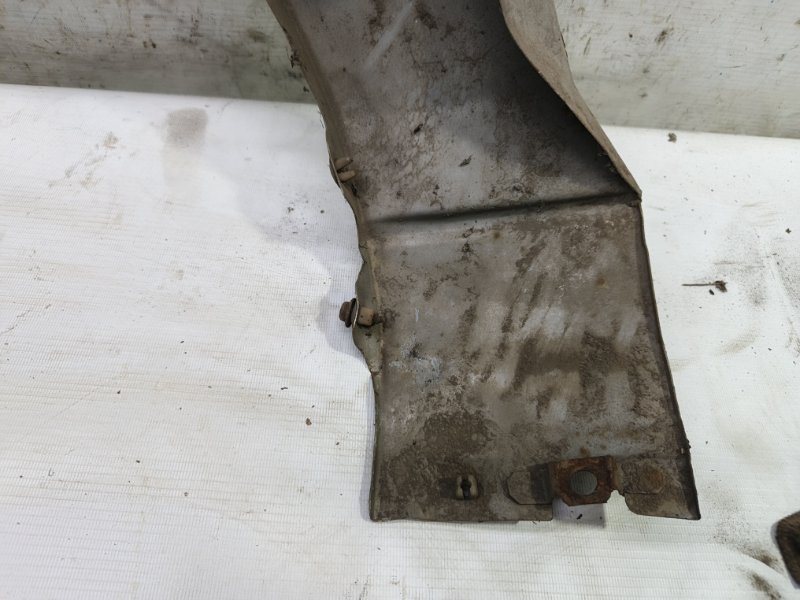 Крыло TOYOTA Corolla Levin 1993