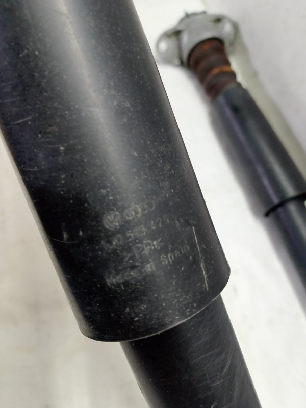 Амортизатор Skoda Rapid 2018