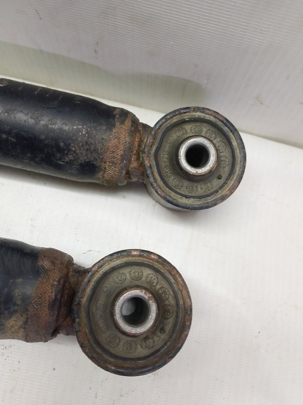 Амортизатор Skoda Rapid 2018