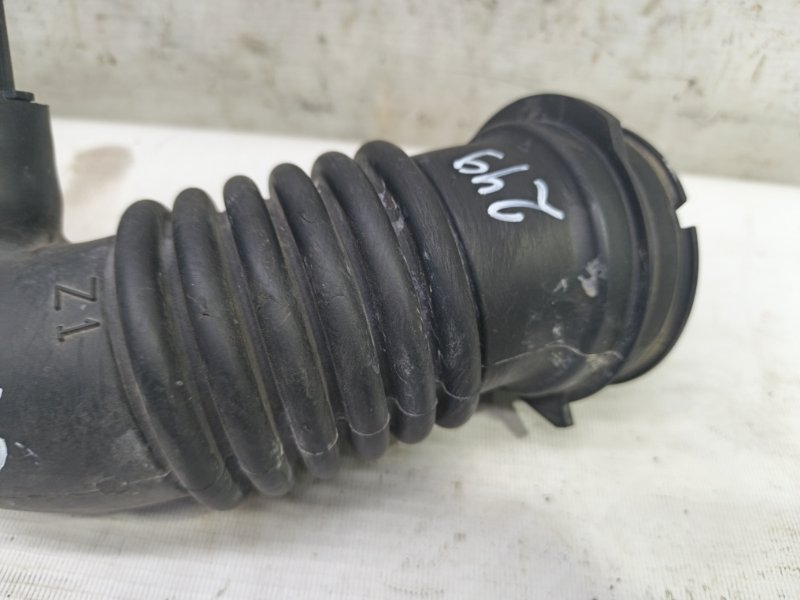 Патрубок воздушного фильтра Toyota Corolla 2008 E150