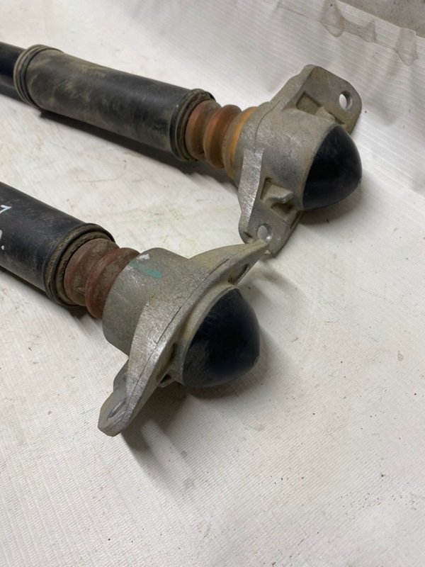 Амортизатор Omoda C5 2023