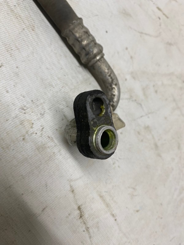 Трубка кондиционера Nissan Tiida 2007