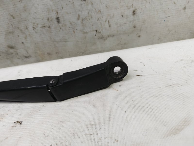 Поводок стеклоочистителя Toyota Corolla 2008 E150