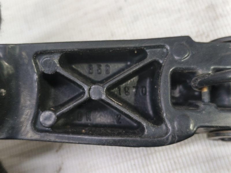 Поводок стеклоочистителя Toyota Corolla 2008 E150