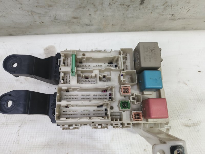 Блок предохранителей Toyota Corolla 2008 E150