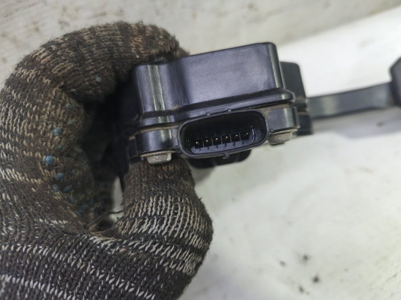 Педаль газа Toyota Corolla 2008 E150