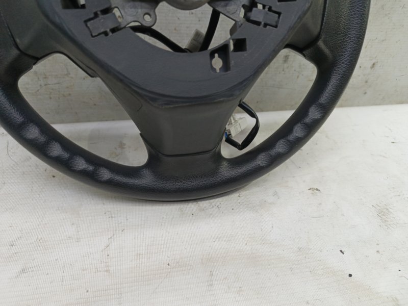 Кнопки руля Toyota Corolla 2008 E150