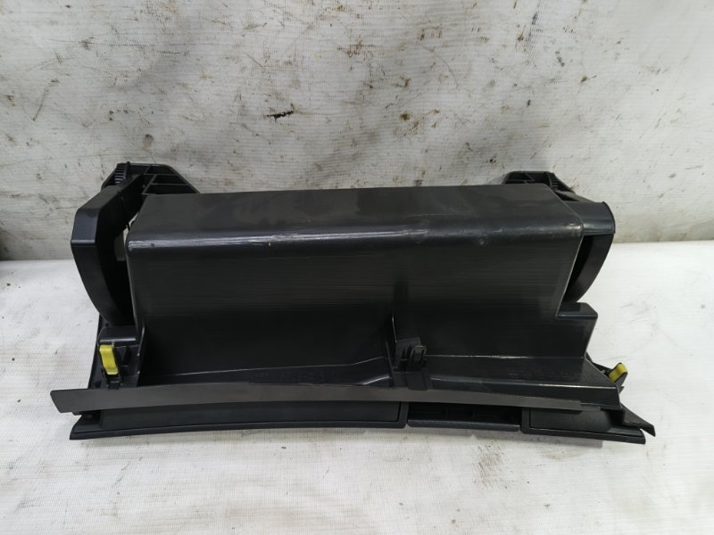 Бардачок Toyota Corolla 2008 E150