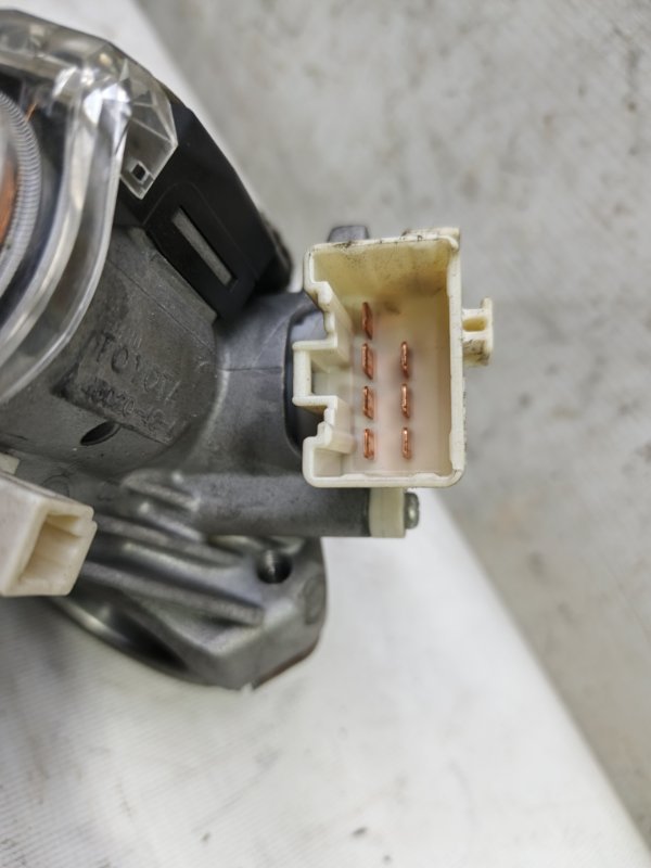 Замок зажигания Toyota Corolla 2008 E150