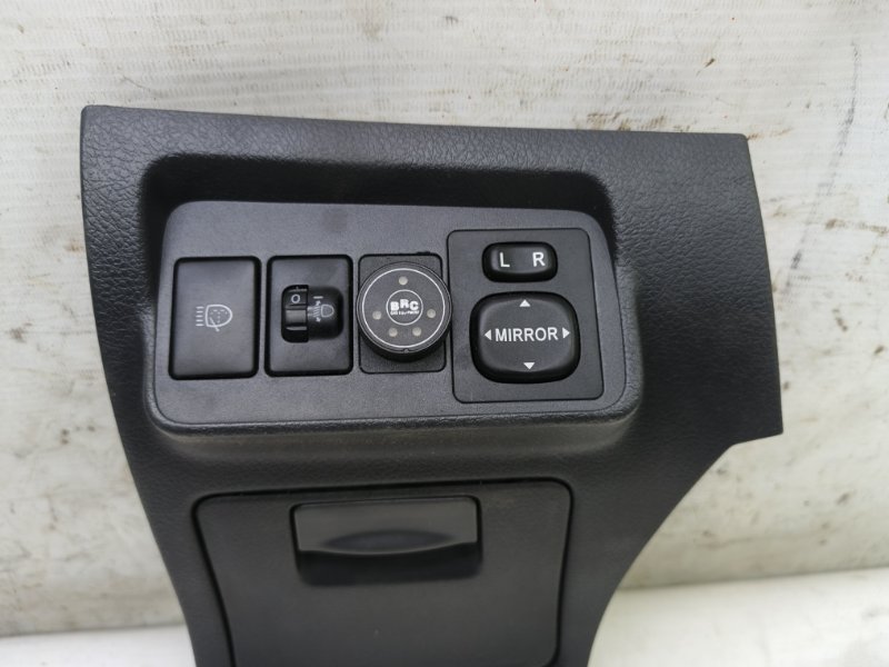 Накладка торпеды Toyota Corolla 2008 E150