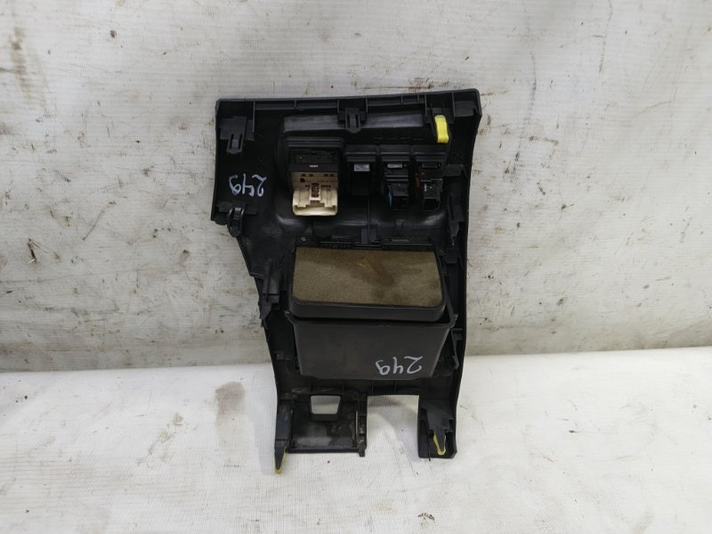 Накладка торпеды Toyota Corolla 2008 E150