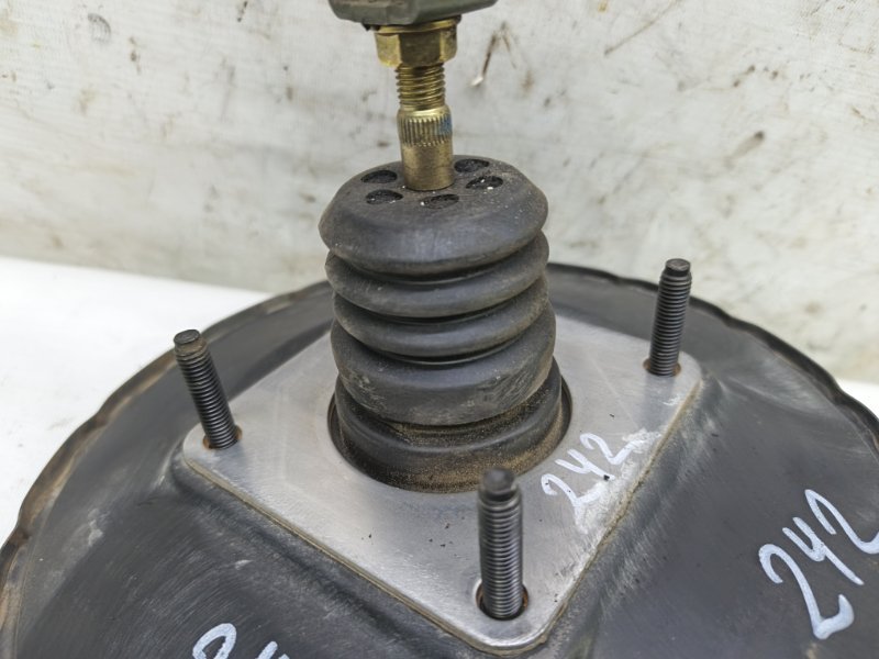 Вакуумный усилитель TOYOTA Corolla Levin 1993