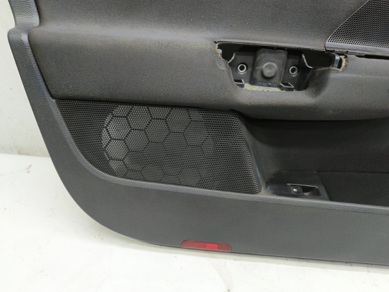 Обшивка двери Volkswagen Jetta 2008