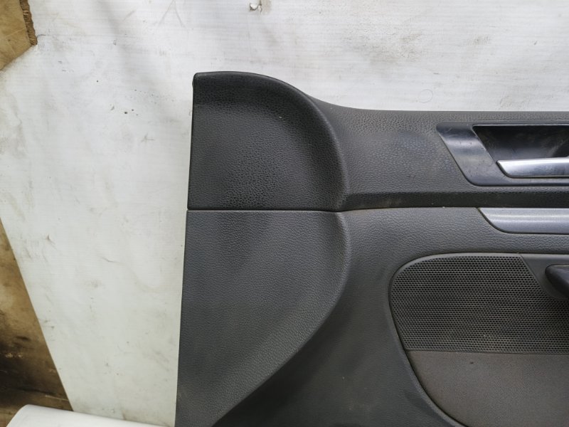 Обшивка двери Volkswagen Jetta 2008