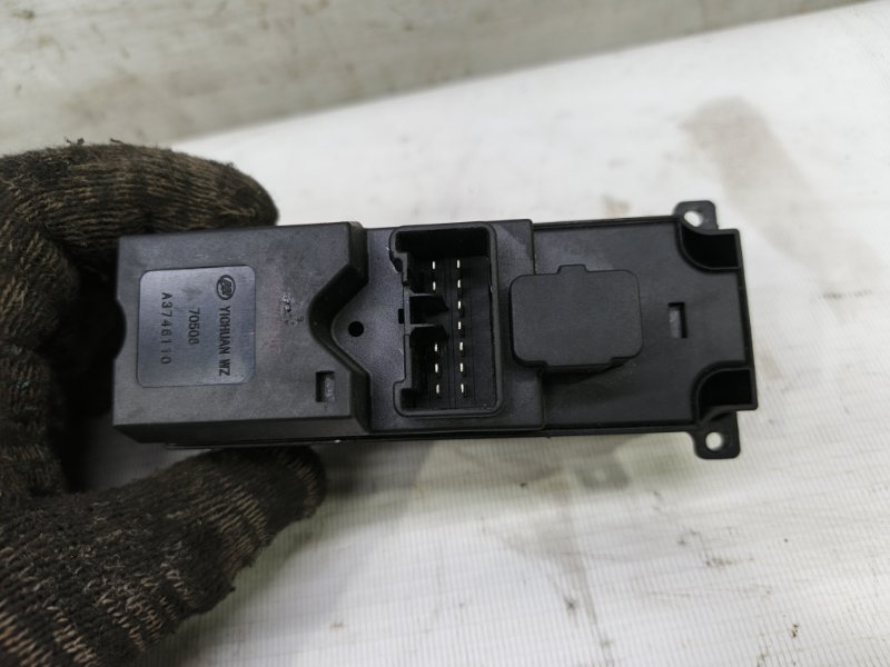 Блок управления стеклоподъемниками Lifan X50 2017