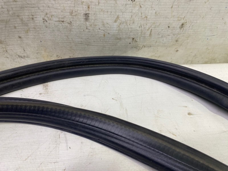 Уплотнитель багажника Mercedes CLA - Class 2015 CLA 180