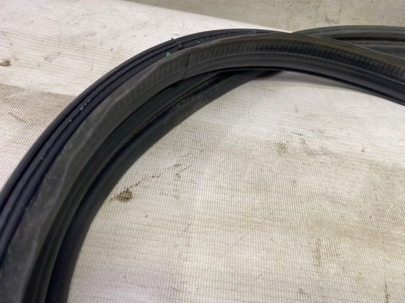 Уплотнитель багажника Mercedes CLA - Class 2015 CLA 180