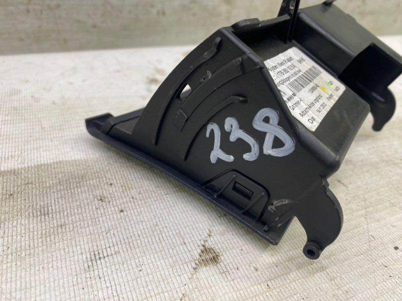 Пепельница Mercedes CLA - Class 2015 CLA 180