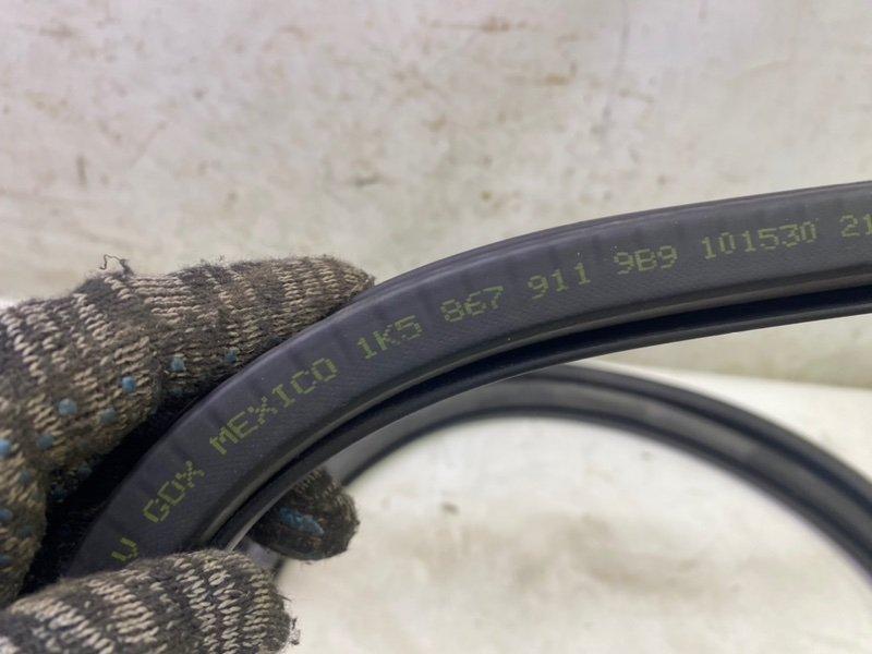 Уплотнитель кузова Volkswagen Jetta 2008