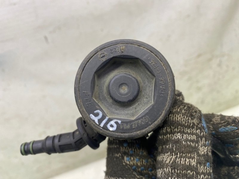 Клапан Renault Logan 2020