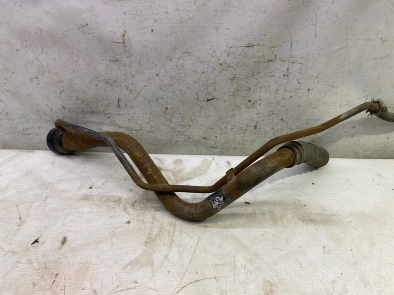 Горловина топливного бака TOYOTA Corolla Levin 1993