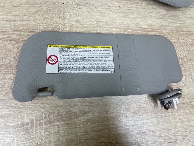 Козырек солнцезащитный Toyota Corolla 2008 E150