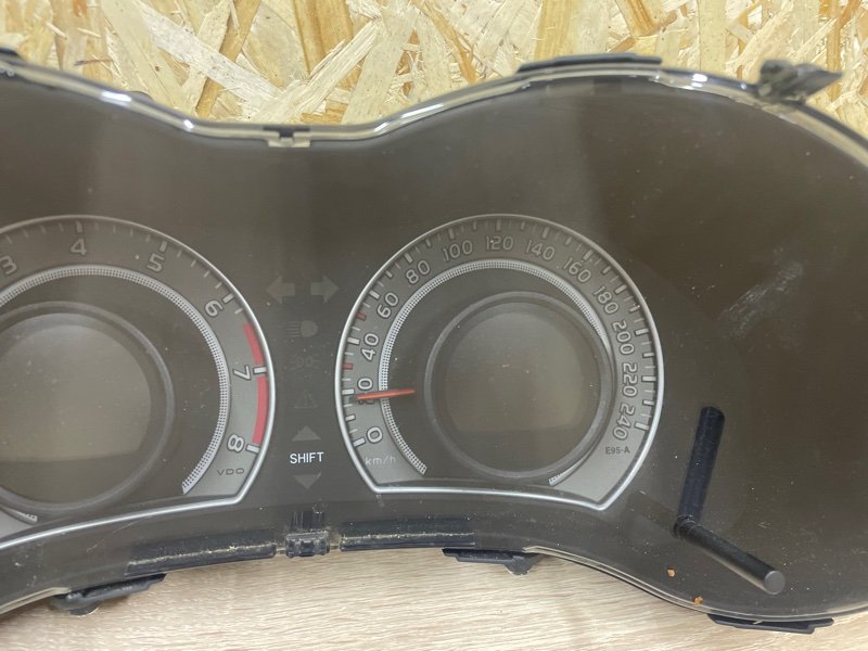 Панель приборов Toyota Corolla 2008 E150