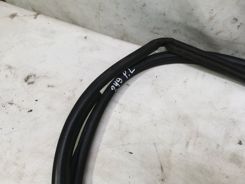 Уплотнитель кузова Toyota Corolla 2008 E150