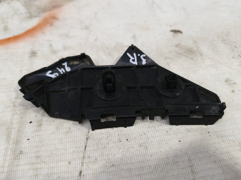 Кронштейн бампера Toyota Corolla 2008 E150