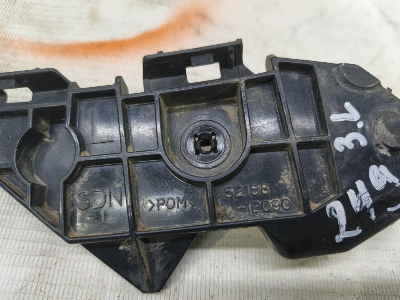 Кронштейн бампера Toyota Corolla 2008 E150