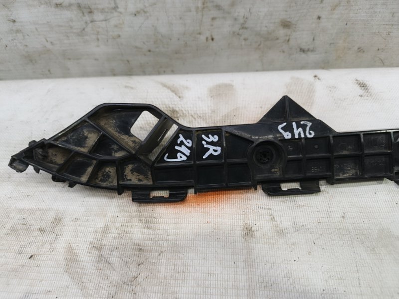 Кронштейн бампера Toyota Corolla 2008 E150