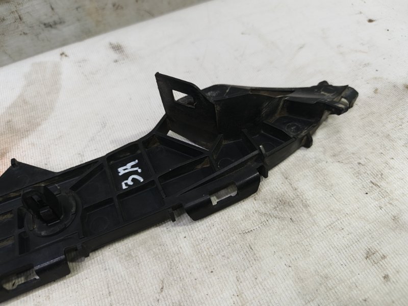 Кронштейн бампера Toyota Corolla 2008 E150