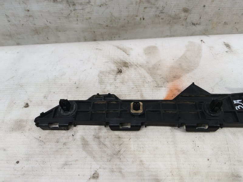 Кронштейн бампера Toyota Corolla 2008 E150