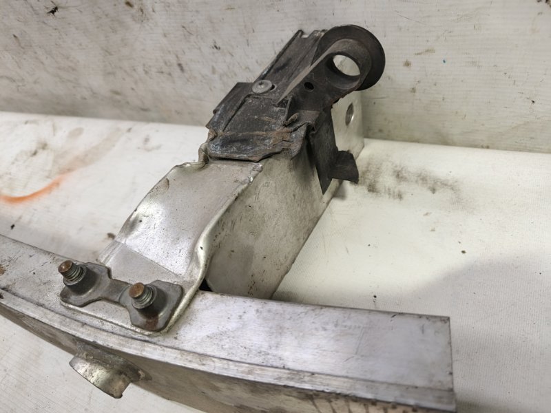 Усилитель бампера Mercedes CLA - Class 2015 CLA 180