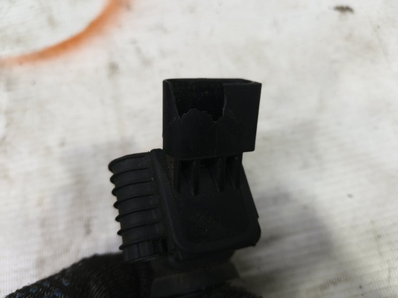 Катушка зажигания Volkswagen Polo 2017