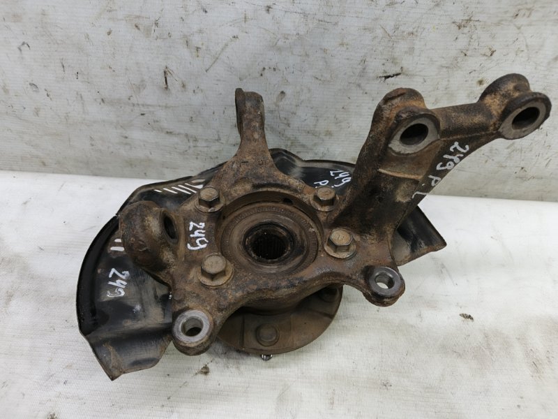 Кулак поворотный Toyota Corolla 2008 E150