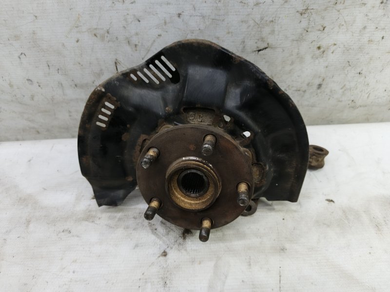 Кулак поворотный Toyota Corolla 2008 E150