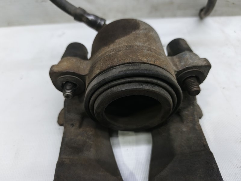 Суппорт Volkswagen Jetta 2008