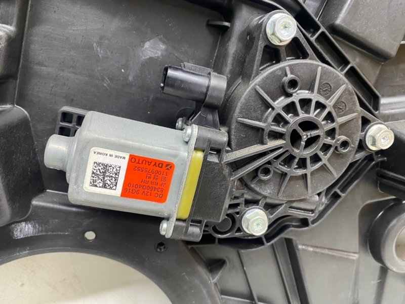 Стеклоподъемник Kia Optima 2019 JF