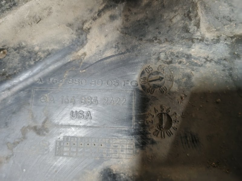 Подкрылок Mercedes-Benz GL-Class 2007 X164