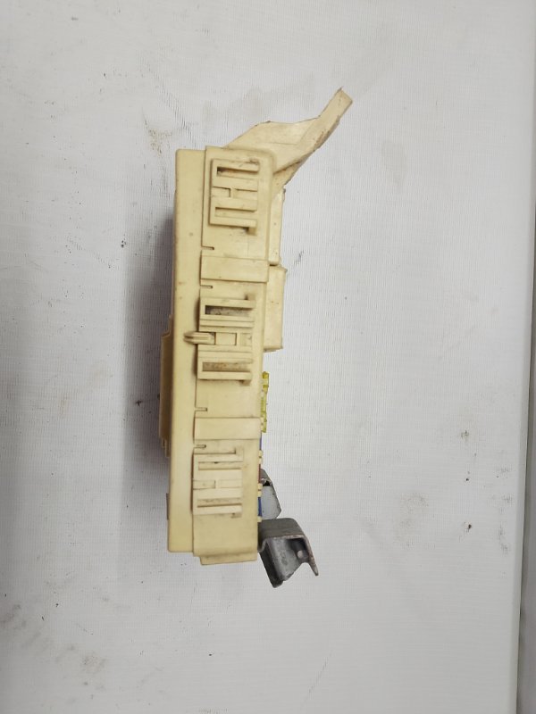 Блок предохранителей салона Hyundai Solaris 2015