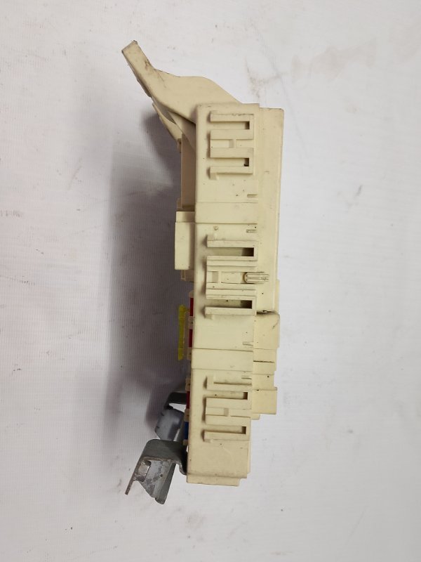 Блок предохранителей салона Hyundai Solaris 2015