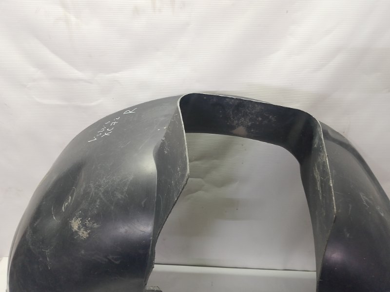 Подкрылок Volvo XC70