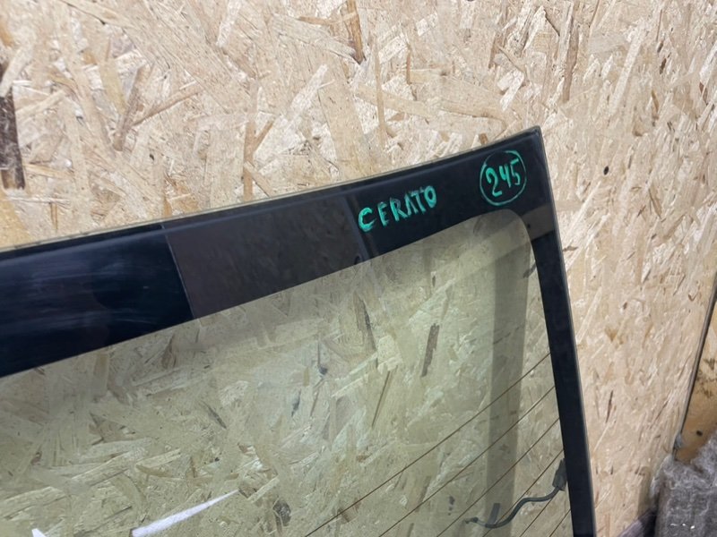 Стекло заднее Kia Cerato 2010 TD