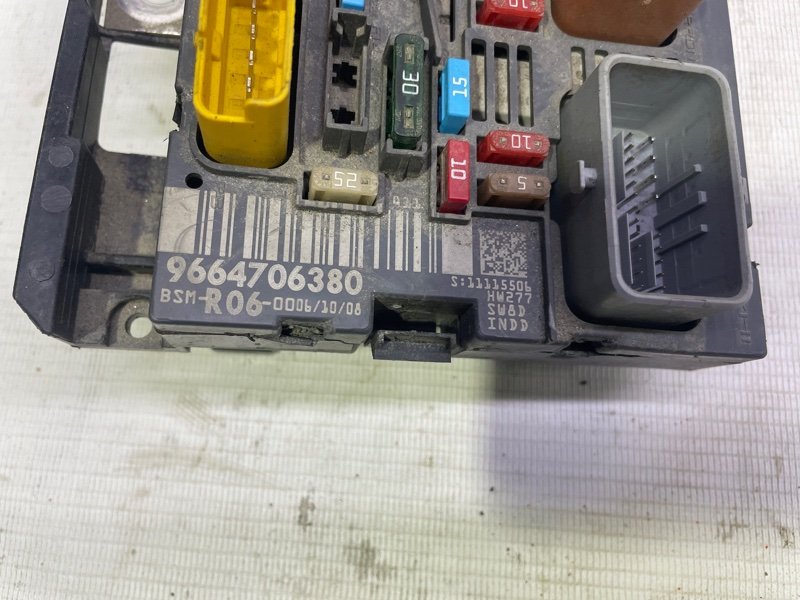 Блок предохранителей Citroen C4 2008