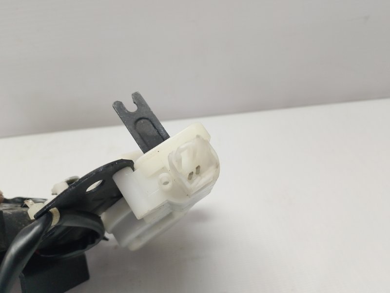 Замок крышки багажника Mazda 3MPS 2007 BK